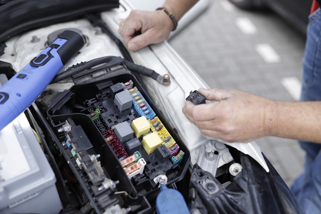 Auto electrical and battery service